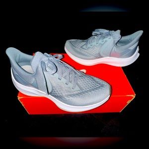 Women’s NIKE Downshifter 11